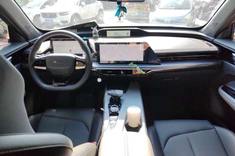 Used Oshan Z6 New Energy 2022 Blue Whale iDD 150KM Flagship PLUS