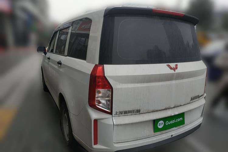 Used Wuling Hongguang PLUS 2019 1.5T Manual Standard Edition 5 Seats