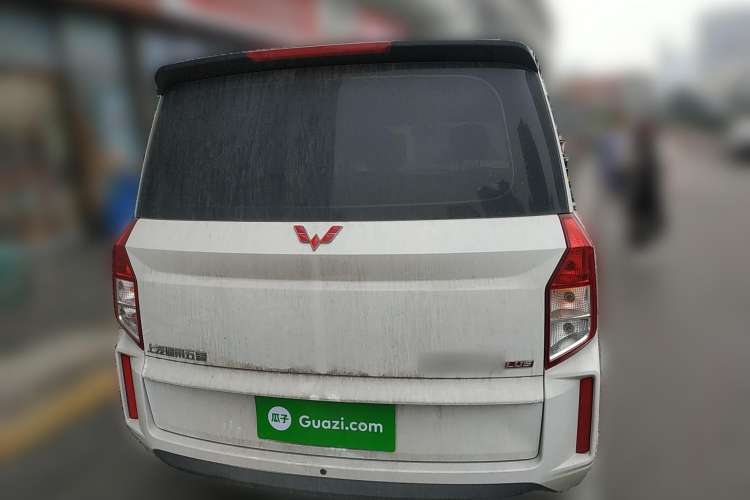 Used Wuling Hongguang PLUS 2019 1.5T Manual Standard Edition 5 Seats