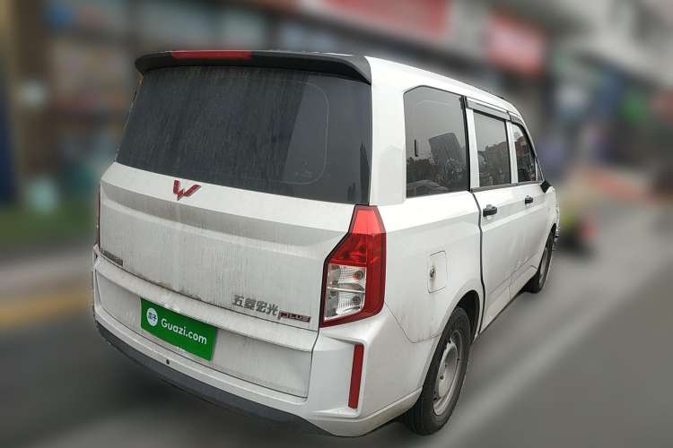 Used Wuling Hongguang PLUS 2019 1.5T Manual Standard Edition 5 Seats