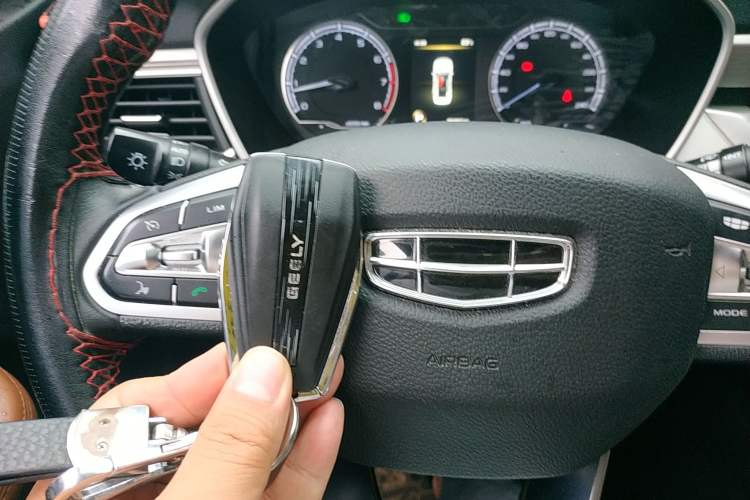 Used Geely Auto Vision X6 2020 1.4T CVT Luxury Edition