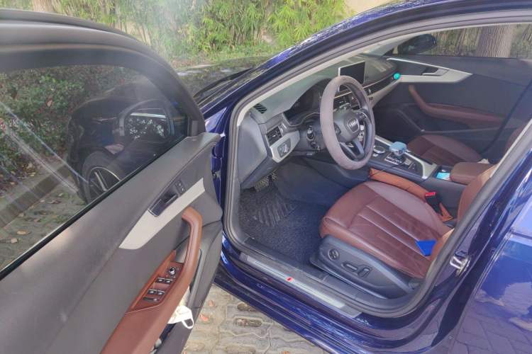 Used Audi A4 2020 Avant Avant-garde 40 TFSI Fashionable and Dynamic Model
