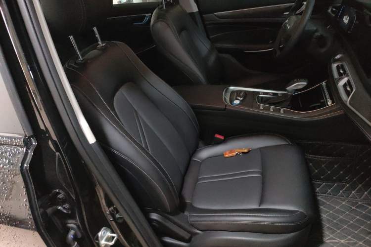 Used Dongfeng Fengon 580 2022 1.5T Automatic Luxury Version