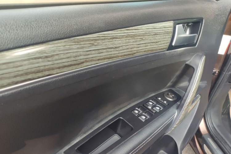 Used Zotye T600 2016 1.5T Manual Luxury Model
