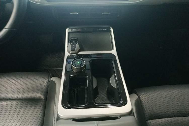 Used Hycan Z03 2021 Trendy Smart Edition Gear Lever