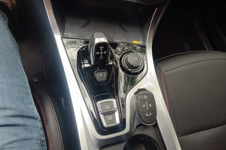 Used Lynk & Co 01 2017 2.0T Four-Wheel Drive Pro Edition