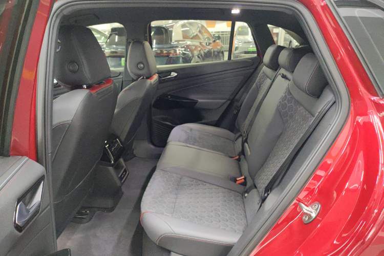 Used Volkswagen ID.4 X 2021 Pro Smart Long-Range Edition