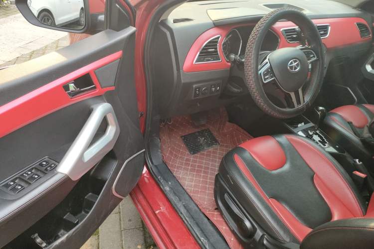 Used JAC Refine S2 2015 1.5L CVT Luxury Smart Version