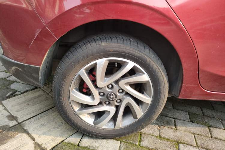 Used JAC Refine S2 2015 1.5L CVT Luxury Smart Version