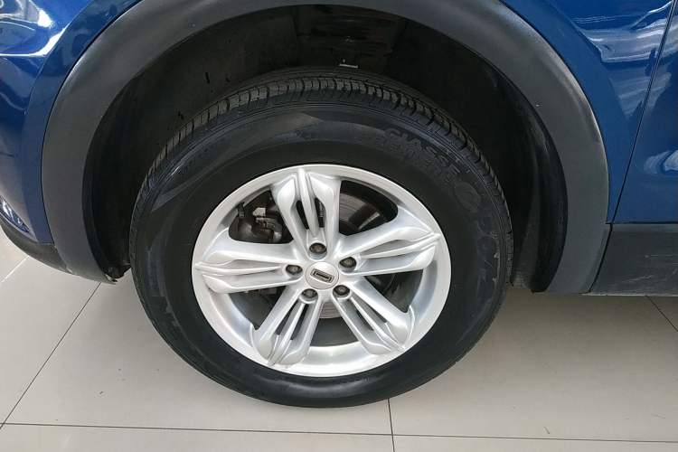 Used Qoros 5 2018 Revised Version 1.6T Automatic Leading Edition
