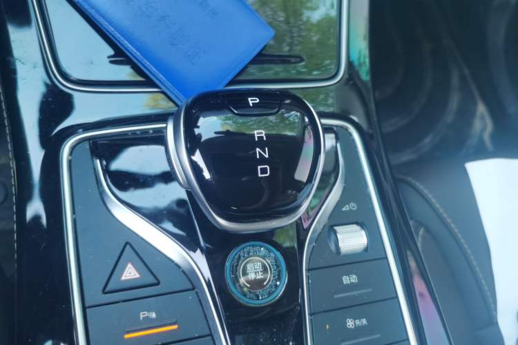 Used BYD Song MAX New Energy 2022 DM-i 105KM Prestige Model
