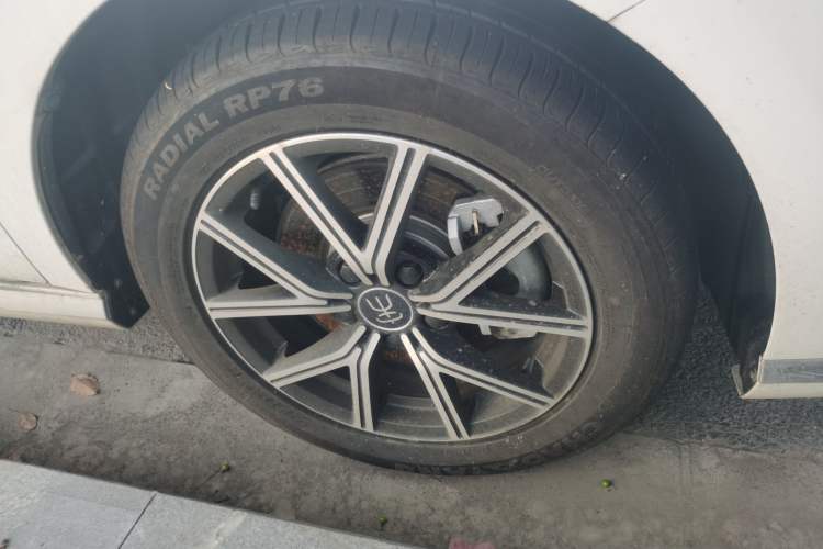 Used BYD Song MAX New Energy 2022 DM-i 105KM Prestige Model
