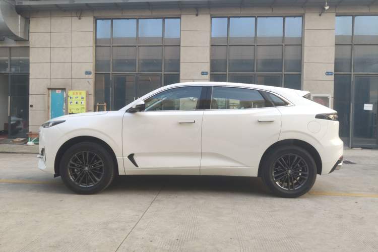 Used Changan UNI-K 2023 2.0T Two-Wheel Drive YueShang Trim