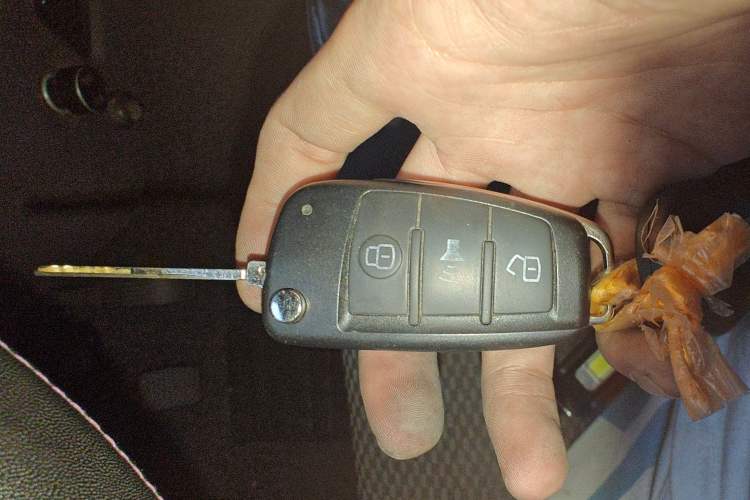 Used Dongfeng Yufeng Yufeng EM26 2023 High-End Model 41.86 kWh CATL
