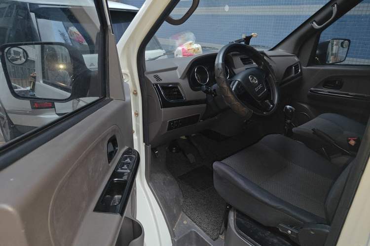 Used Dongfeng Yufeng Yufeng EM26 2023 High-End Model 41.86 kWh CATL
