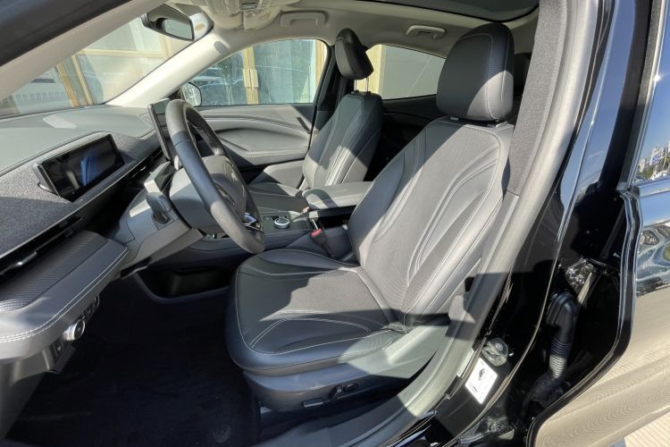 Used Ford Mustang Mach-E 2021 AION Y Plus Rear-Drive Luxury Edition (Long Range)