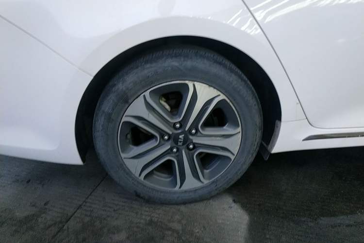 Used Kia K5 New Energy 2018 2.0L Smart Enjoyment Version
