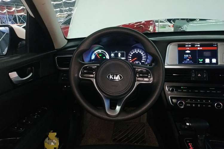 Used Kia K5 New Energy 2018 2.0L Smart Enjoyment Version
