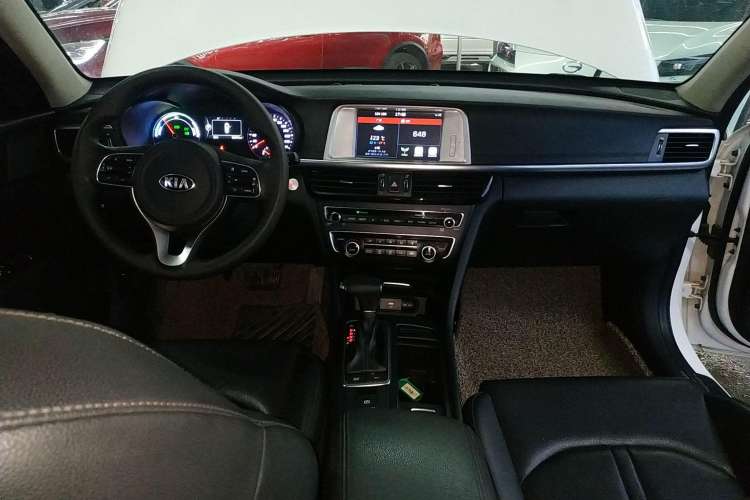 Used Kia K5 New Energy 2018 2.0L Smart Enjoyment Version
