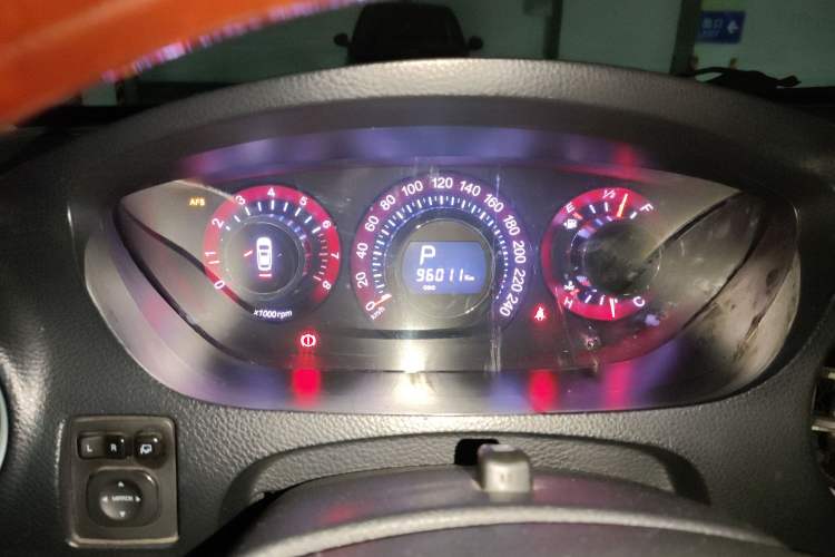 Used Luxgen Great 7 SUV 2012 Limited-Edition Sharp Edition 2.2T All-Wheel-Drive Prestige Model