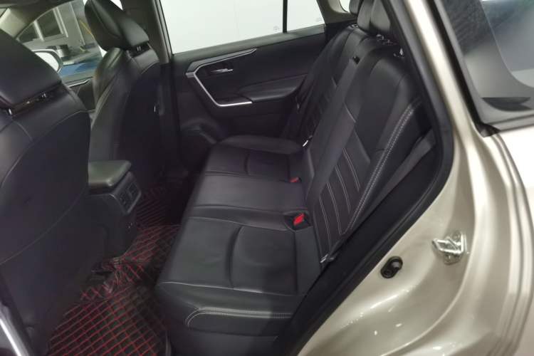 Used Toyota Wildlander 2020 Dual-Engine 2.5L E-CVT Two-Wheel Drive Luxury Edition
