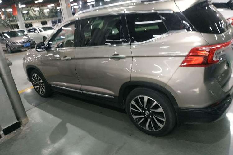 Used FORTHING T5 2018 300T DCT Smart Version