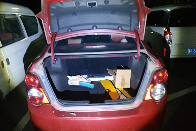 Used Chevrolet Aveo Sonic 2011 Sedan 1.4L Manual Transmission SE
