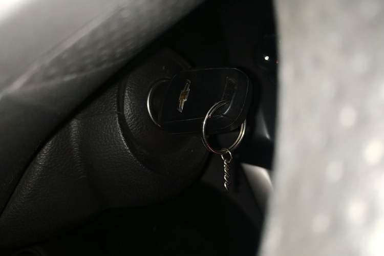 Used Chevrolet Aveo Sonic 2011 Sedan 1.4L Manual Transmission SE
