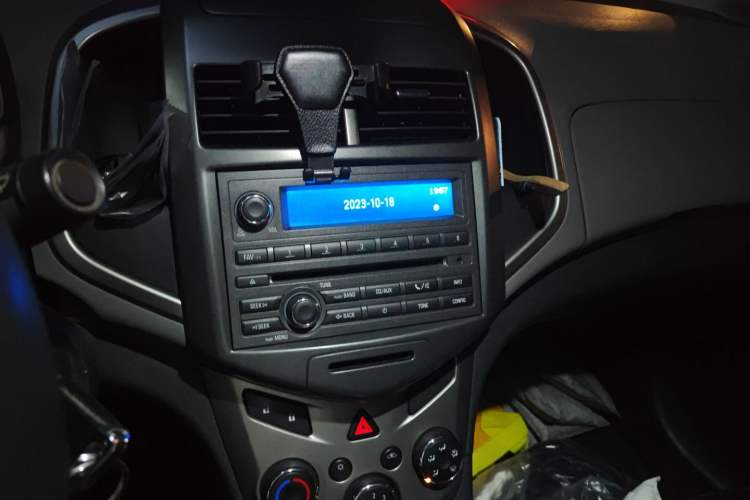 Used Chevrolet Aveo Sonic 2011 Sedan 1.4L Automatic SL Audio And AC Panel