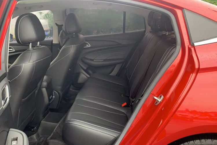 Used Roewe i5 2020 1.5L Automatic 4G Connect Luxury Flagship Edition