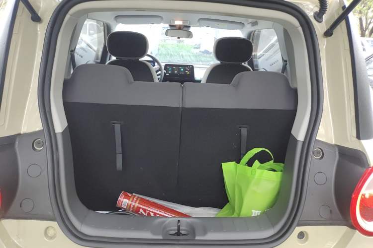 Used CHANGAN Lumin 2022 210km Sweet Edition
