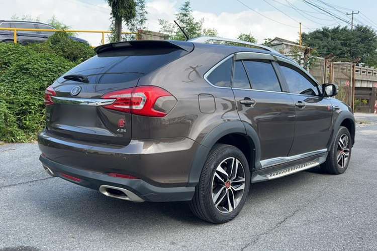 Used BYD Tang New Energy 2015 2.0T Four-Wheel-Drive Flagship Model

