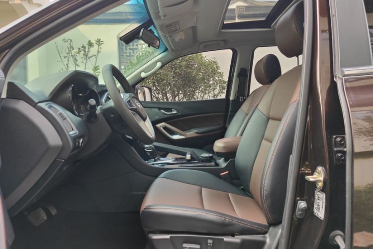 Used JMC Yusheng S350 2016 2.0T Automatic All-Wheel Drive Gasoline Ultra-Luxury 5-Seater
