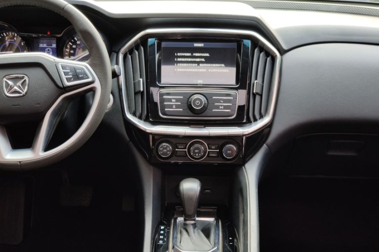 Used JMC Yusheng S350 2016 2.0T Automatic All-Wheel Drive Gasoline Ultra-Luxury 5-Seater
