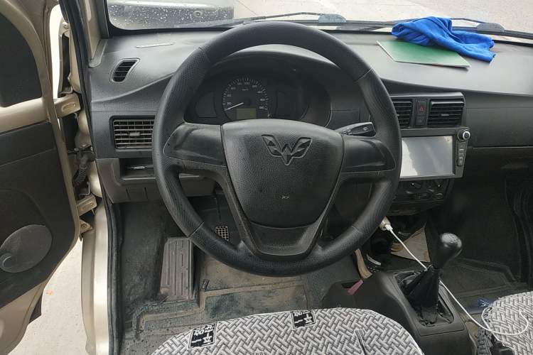 Used Wuling Rongguang 2012 1.2L Extended Basic Version LJY
