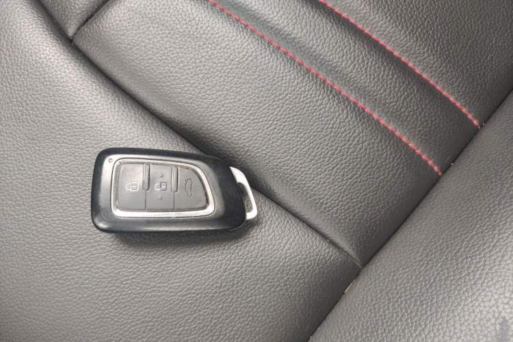 Used Dongfeng Aeolus AX7 2016 1.4T Manual Zhuyue Model
