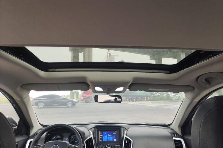 Used Dongfeng Aeolus AX7 2016 1.4T Manual Zhuyue Model
