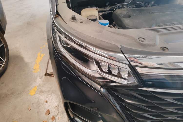Used Roewe iMAX8 2021 400TGI Supreme Series Prestige Edition
