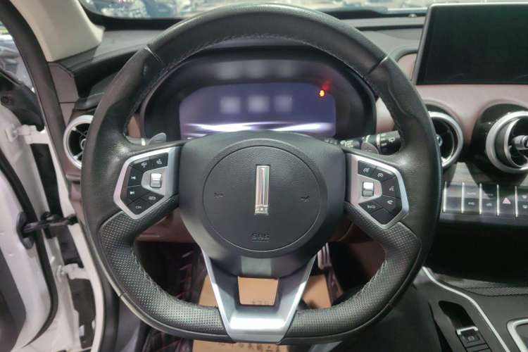 Used Wey VV7 2019 Upgraded Model 2.0T Flagship Version China V Standard
