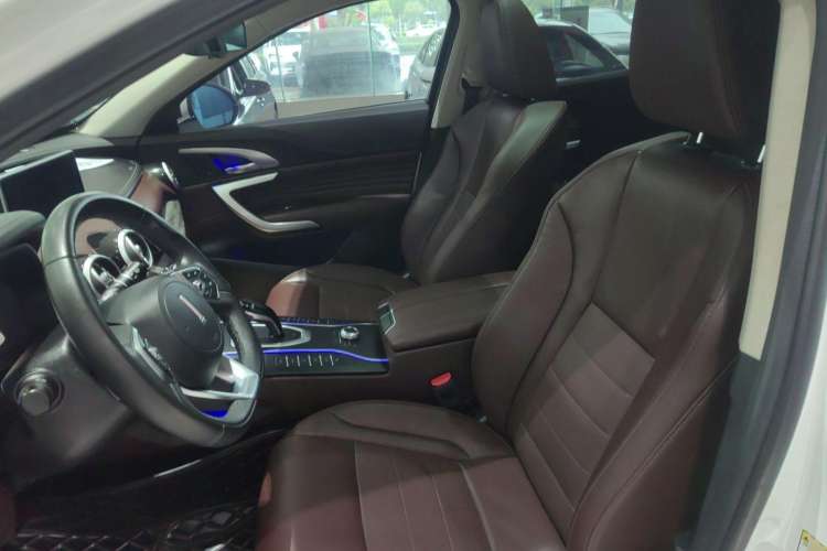 Used Wey VV7 2019 Upgraded Model 2.0T Flagship Version China V Standard
