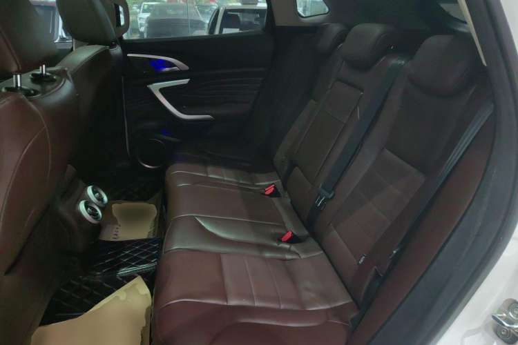 Used Wey VV7 2019 Upgraded Model 2.0T Flagship Version China V Standard
