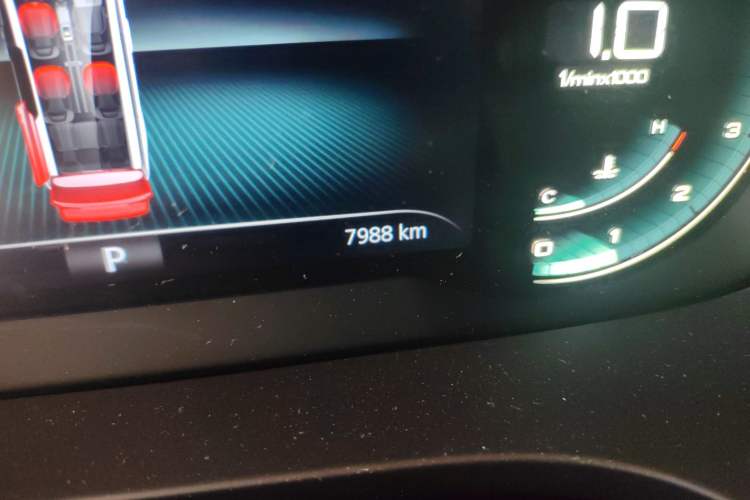 Used Roewe iMAX8 2021 400TGI Supreme Series Prestige Edition
