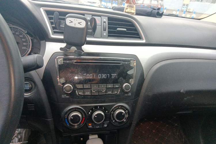 Used Suzuki Alivio 2015 1.6L Automatic Enjoyment Model
