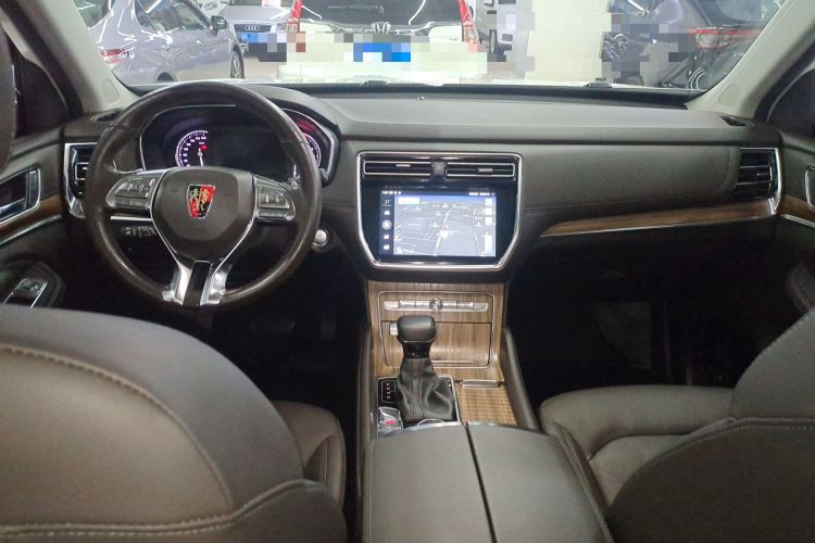 Used Roewe RX8 2018 30T Smart Connectivity All-Wheel Drive Supreme Edition