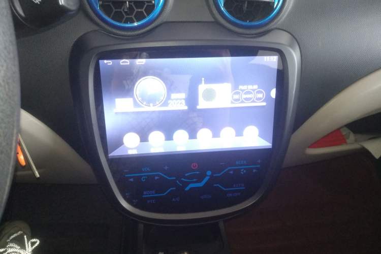 Used JMEV E200L 2016 E200 Comfort Model
