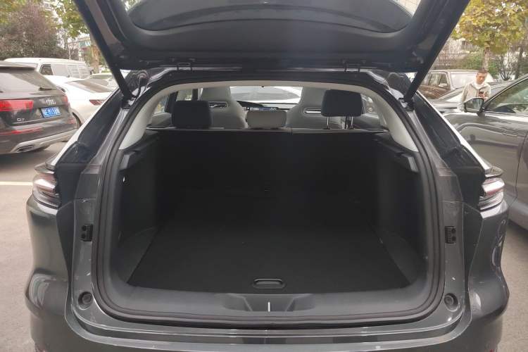 Used Changan UNI-K iDD 2023 Zhidian iDD 1.5T 135km Smart & Fun Model
