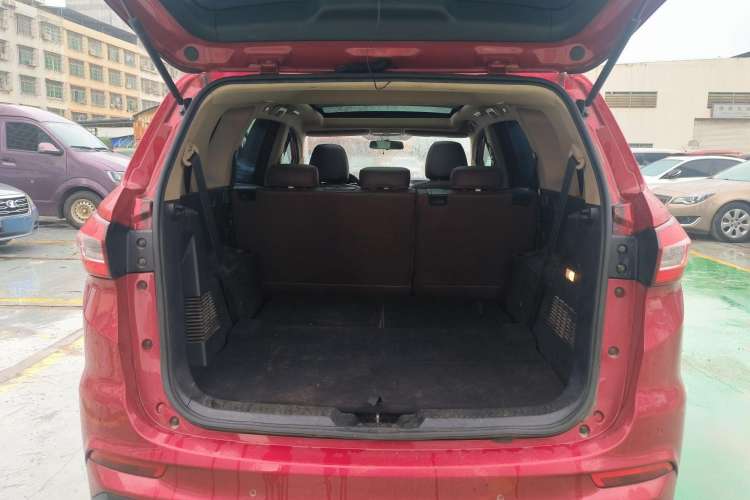 Used Lifan Auto Xuanlang 2017 1.8L Manual Elite Model
