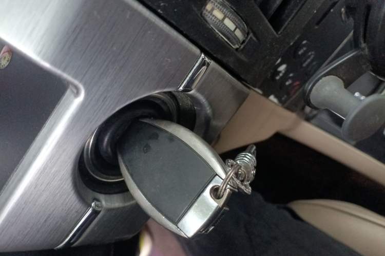 Used Mercedes-Benz GLK-Class 2008 GLK 300 4MATIC Luxury Model Vehicle Key