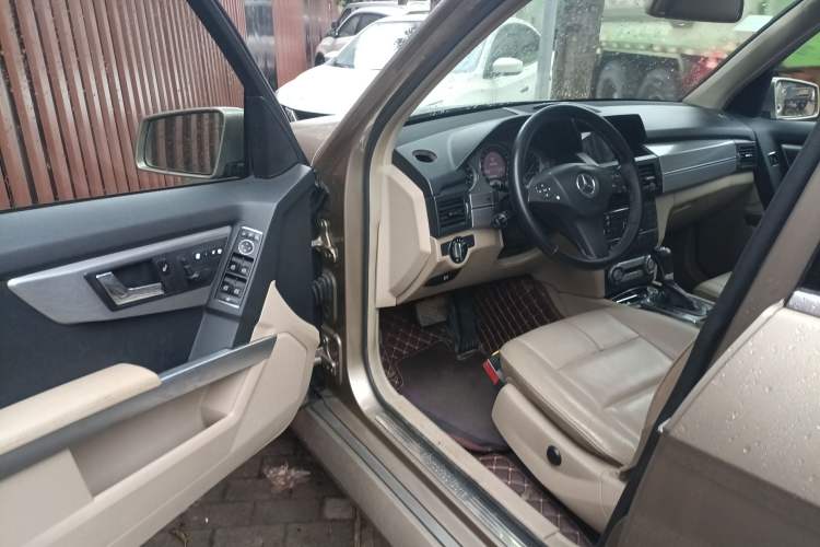 Used Mercedes-Benz GLK-Class 2008 GLK 300 4MATIC Luxury Model Driver Seat