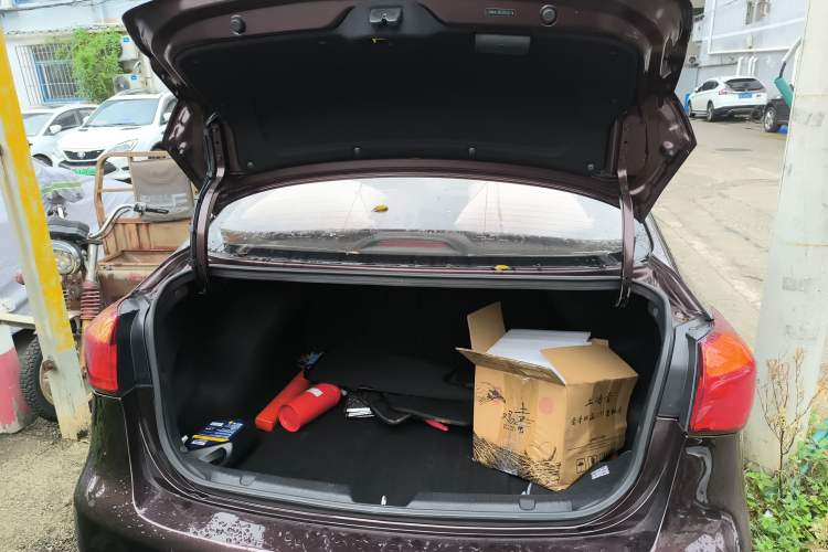 Used Kia K3 2015 1.6L Manual GL
